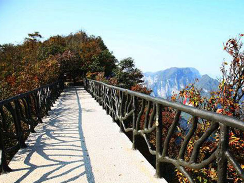 天門(mén)山混凝土棧道